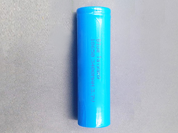 What are the differences between various rechargeable batteries?